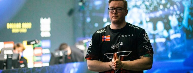 Профессиональные игроки прокомментировали нерф M4A1-S