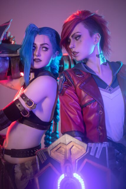 Косплей Джинкс и Вай от kaichinchin и VITALIA