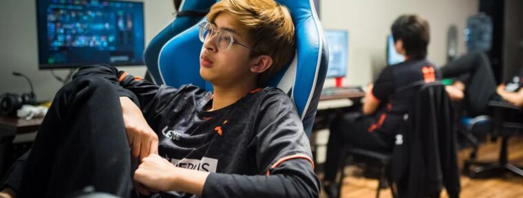 У 23savage сильно упал MMR из-за бага в Dota 2