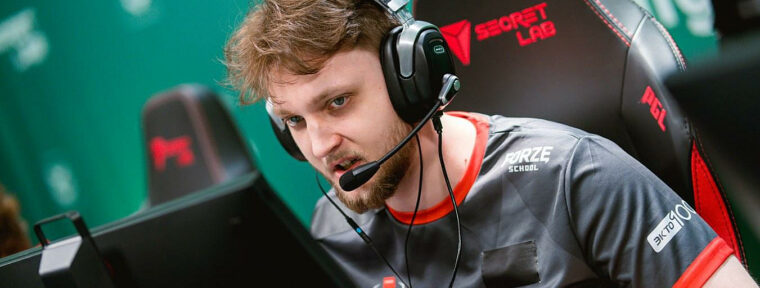 Кто из игроков Counter-Strike сыграл больше всего карт в одной команде?