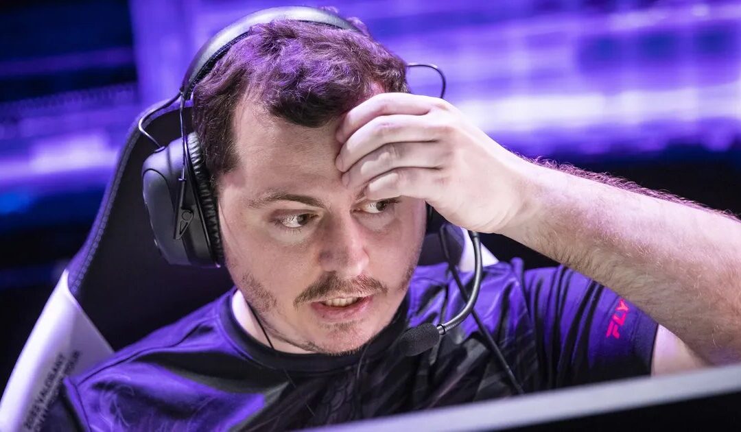 На чемпионате мира по Valorant команда NaVi получила штраф