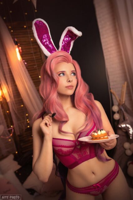 Косплей Серафина от Yuna Lex