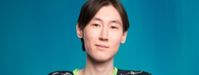 Игрок из Казахстана станет новым саппортом D_M_S