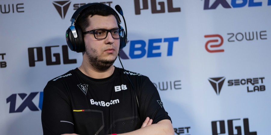 Innersh1ne назвал возможные причины провалы состава OG по CS2