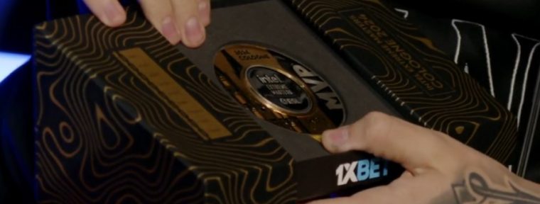 Buster показал новую медаль MVP на турнирах IEM