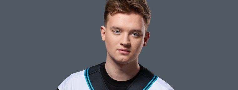 «Когда приходит тренер, он внедряет в команду свое видение», — интервью с pipw об игре в Insilio, команде и тренере