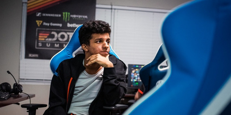 V-Tune о вернувшемся Iron Talon: «Шмотка не супер юзабельная, потому что это - тир 2»