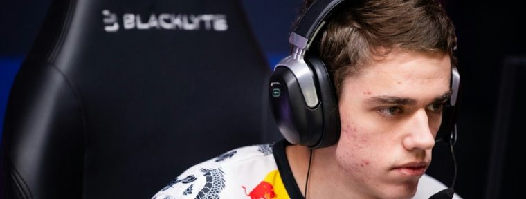 Zont1x сделал 3 фрага за атаку в серии против Team Liquid