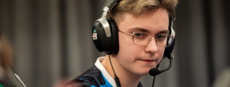 FL4MUS может перейти в состав Virtus.pro по CS2