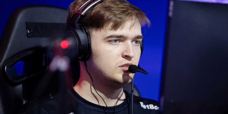 Nafany и KaiR0N- из BetBoom Team выставлены на трансфер