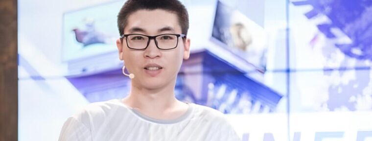 Flyfly покинул состав Yakult