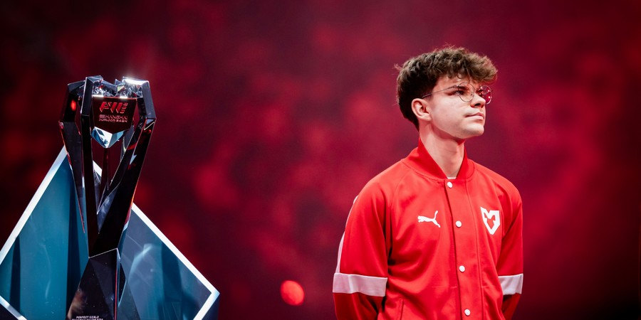 Аналитик Team Spirit: «Забенчить siuhy в начале сезона выглядит как конфликт внутри команды»