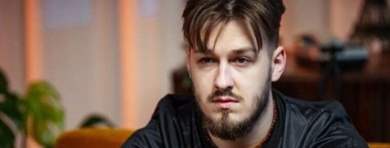 JL изменил описание профиля в X на «Создатель контента для NAVI»