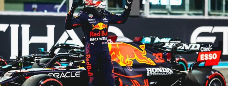 Falcons подарили именную футболку гонщику Формулы-1 Максу Ферстаппену