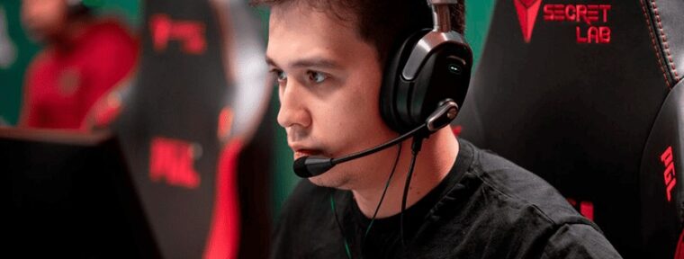 Buster завершил сотрудничество с Novaq и стал свободным агентом