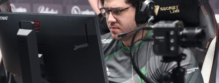 AZR присоединился к FlyQuest в качестве главного тренера