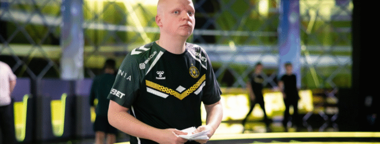 XTQZZZ стал «тренером года» по версии HLTV Awards 2025