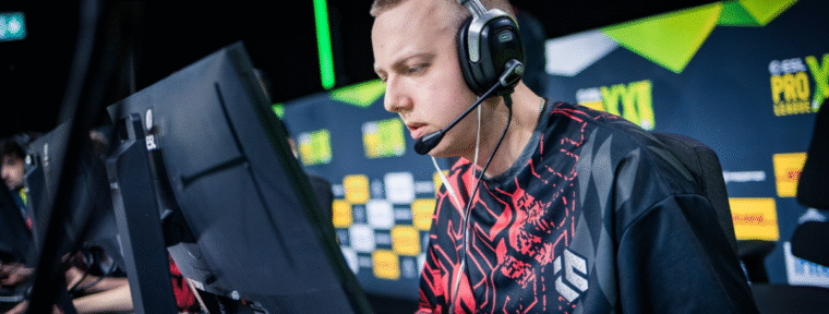 Cairne покинул Inner Circle