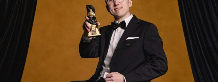 Ropz стал «закрывающим года» по версии HLTV Awards 2025